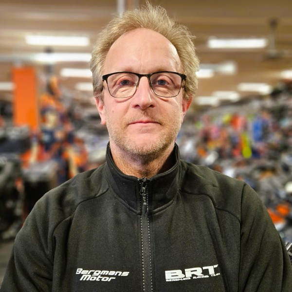 Dan Centerlid, verkstadstekniker på Bergmans Motor